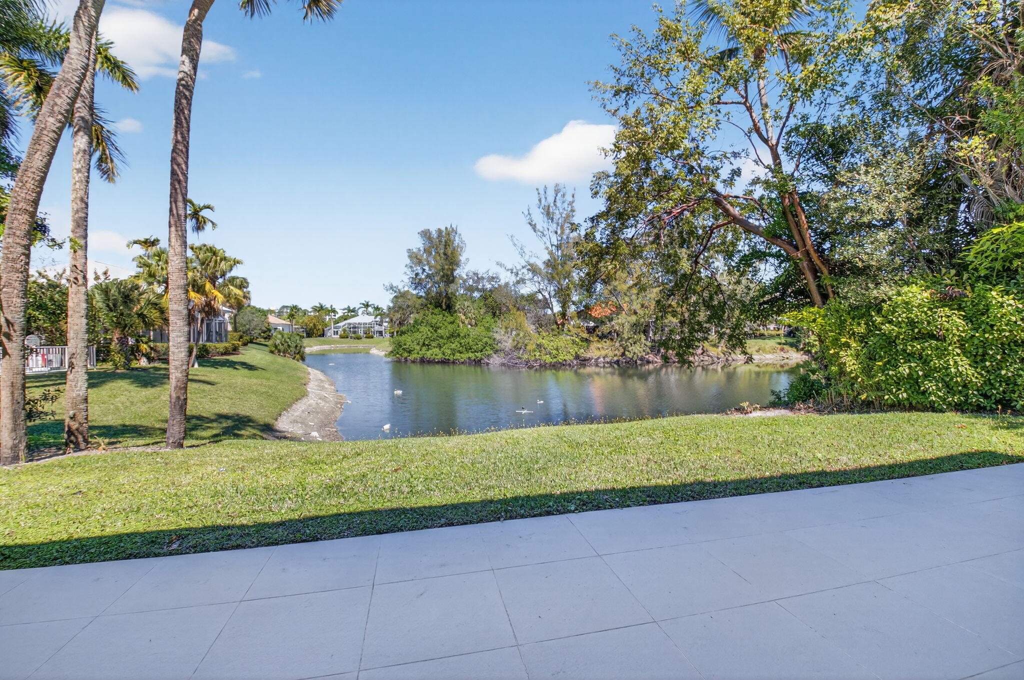 ENCANTADA - Residential