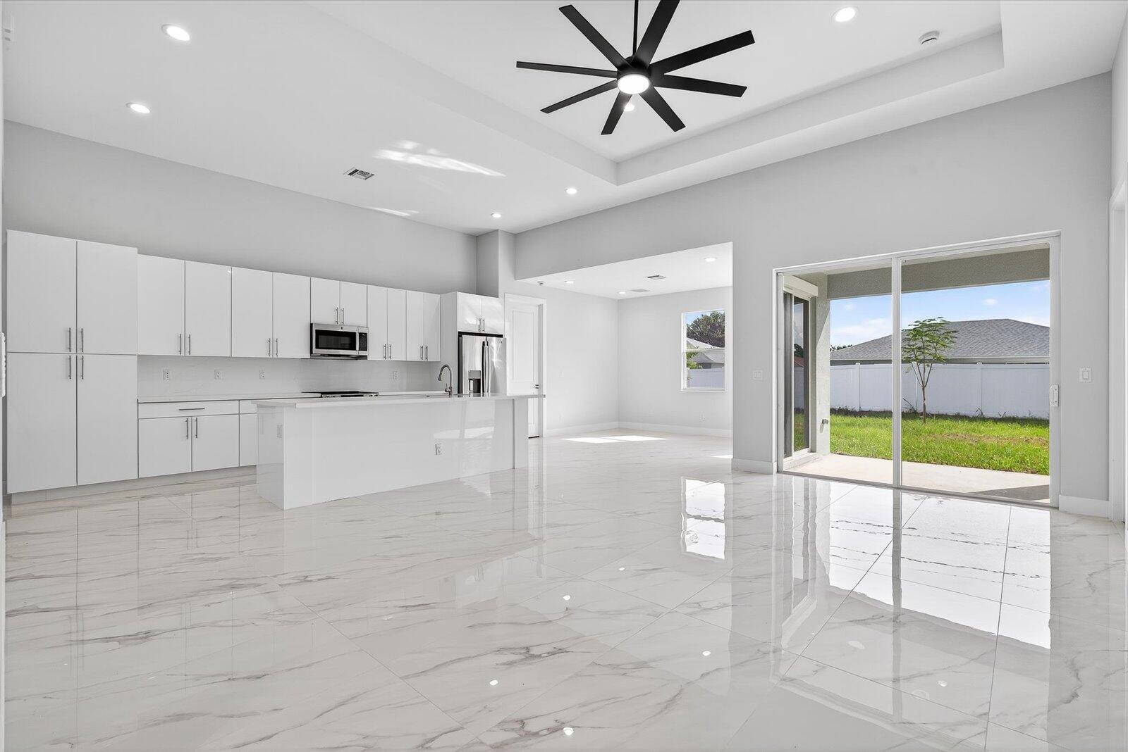 PORT ST LUCIE SECTION 27 - Residential Lease
