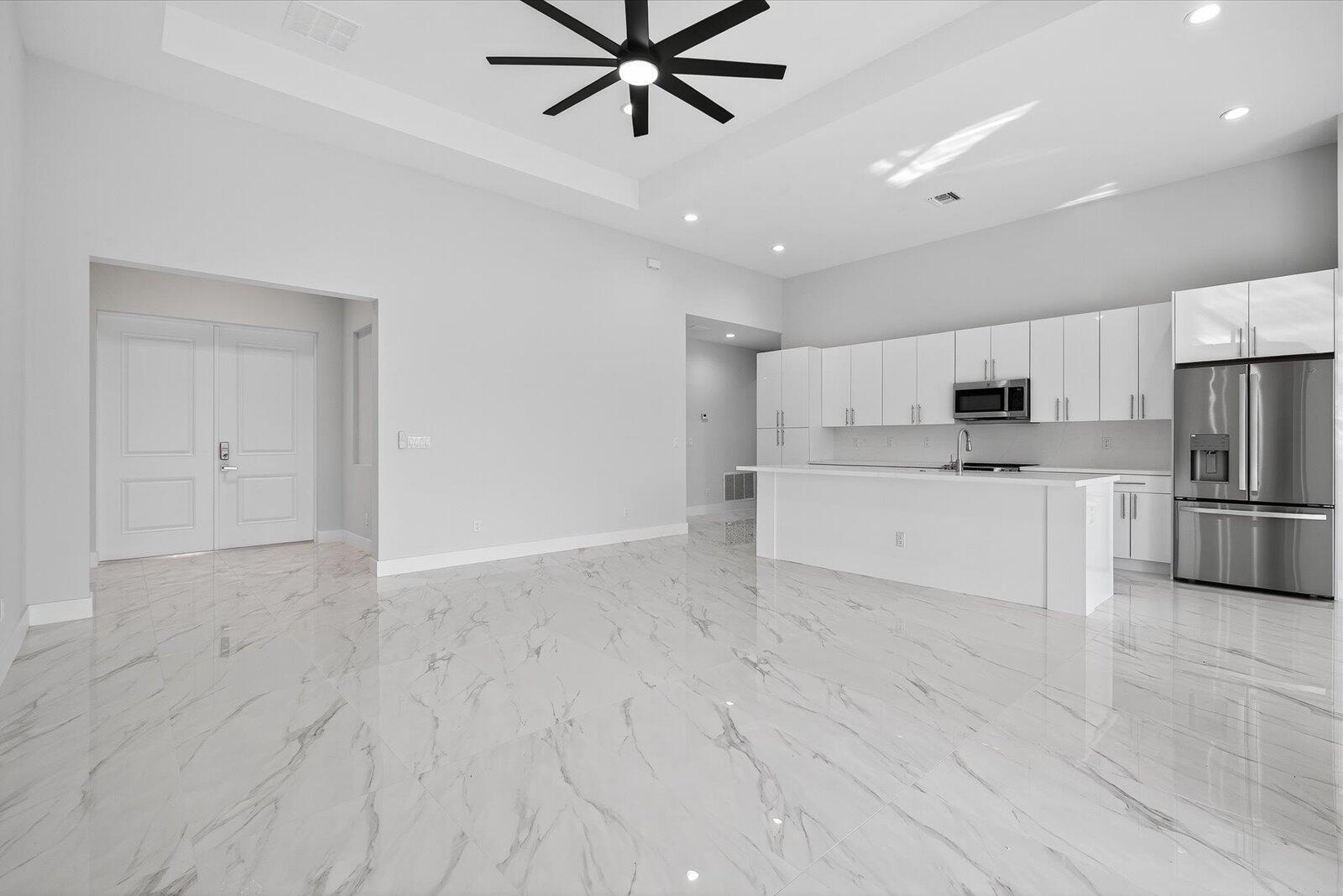 PORT ST LUCIE SECTION 27 - Residential Lease