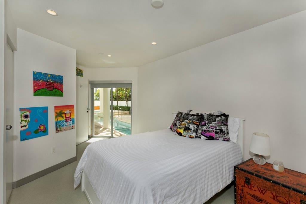 PALM BEACH SHORE ACRES - Residential