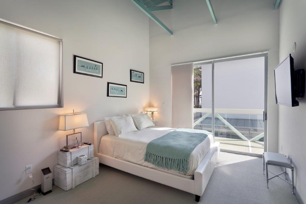 PALM BEACH SHORE ACRES - Residential