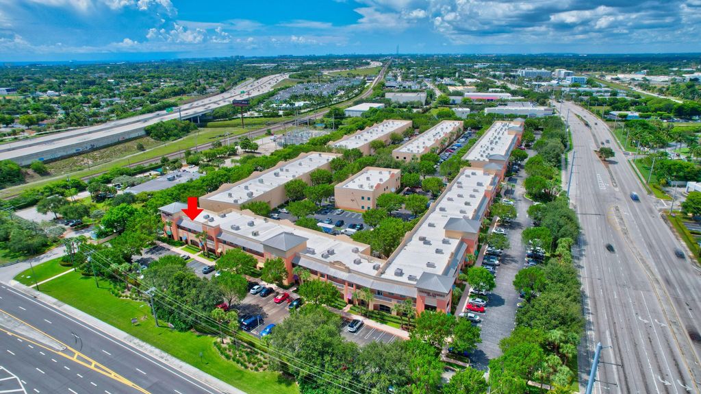 Photo of 601 N Congress Avenue, Delray Beach, FL 33445 (MLS # B26017273)