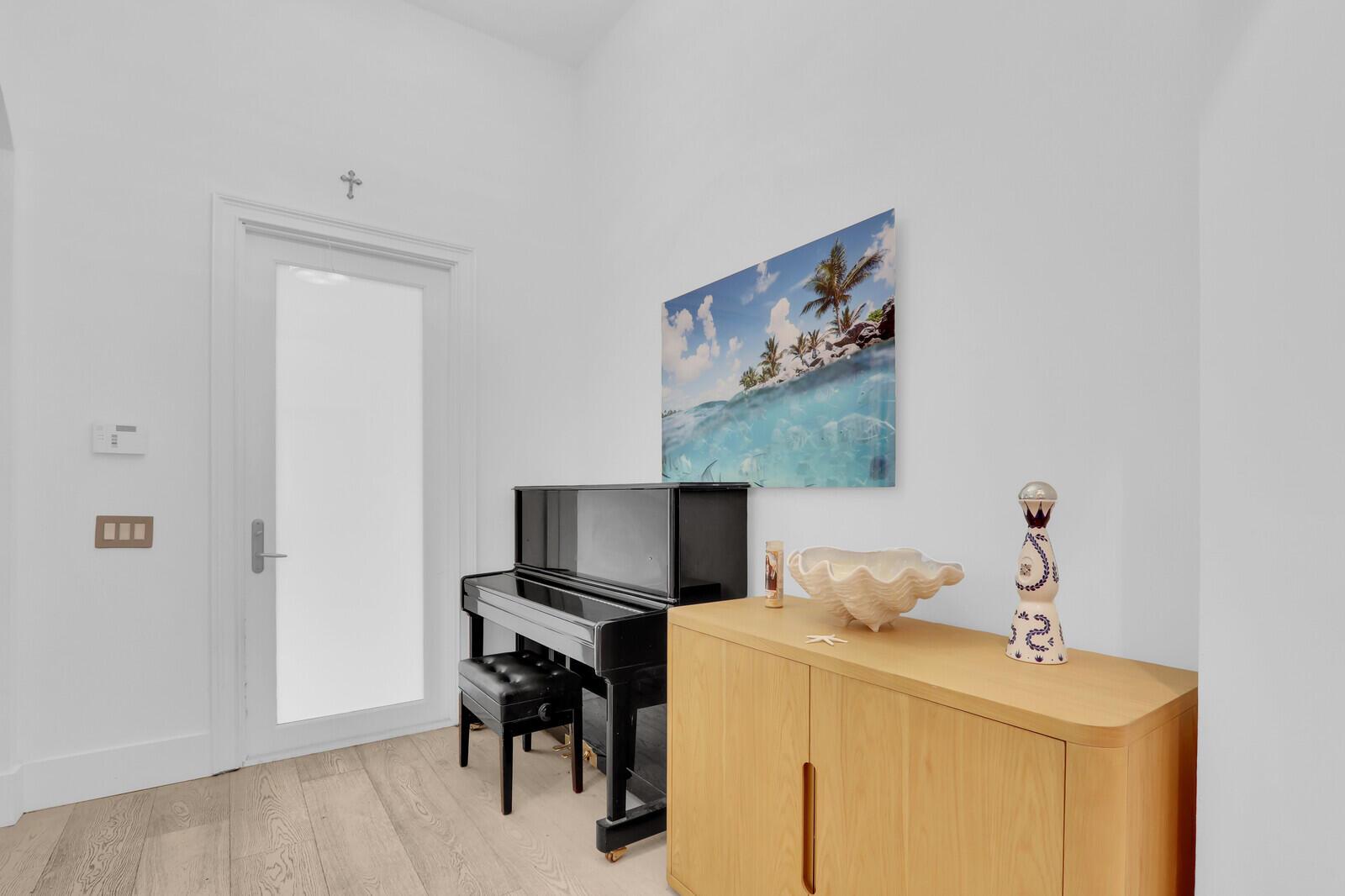 1726 Nature Court