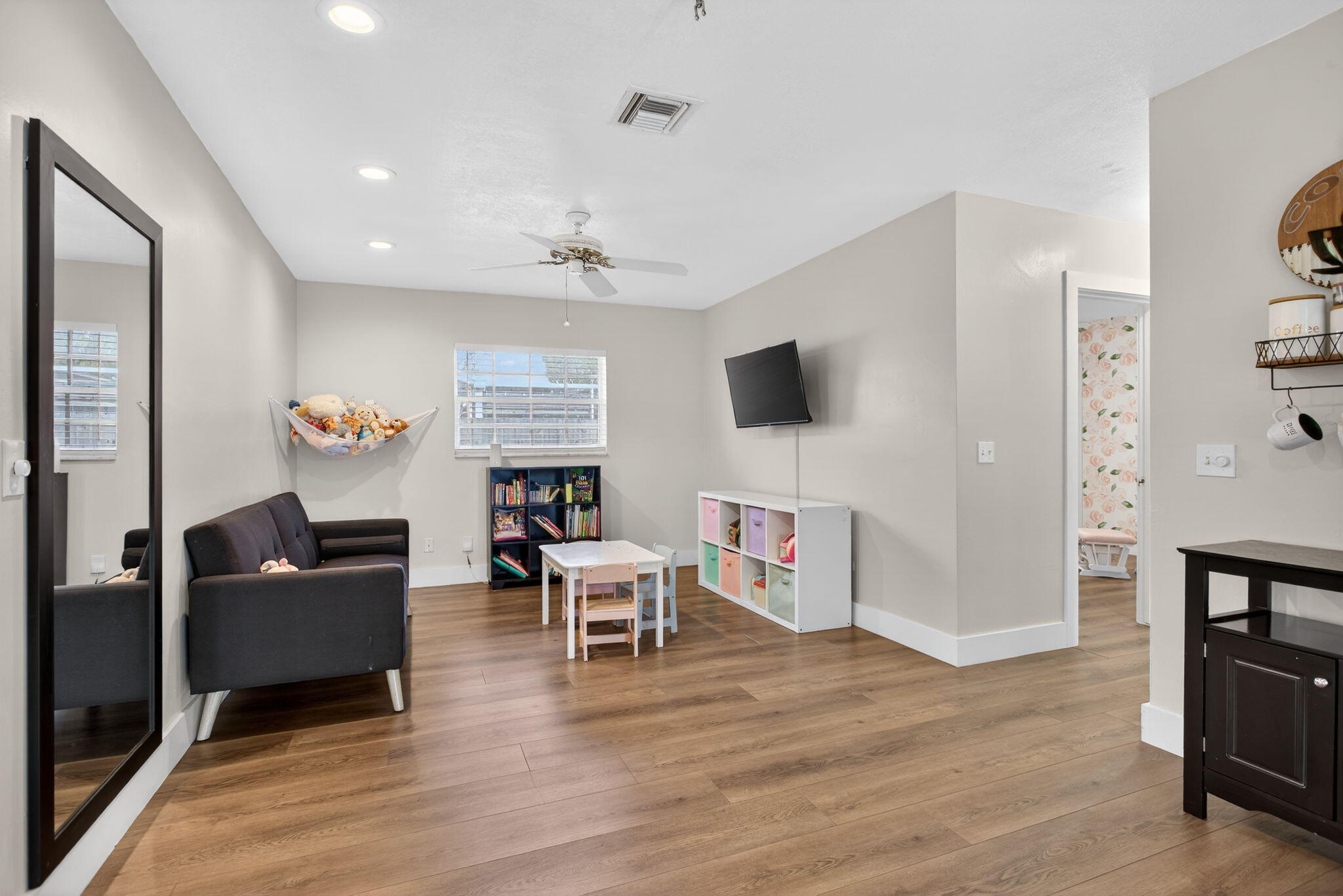 EDGEFIELD 1ST SEC - Residential