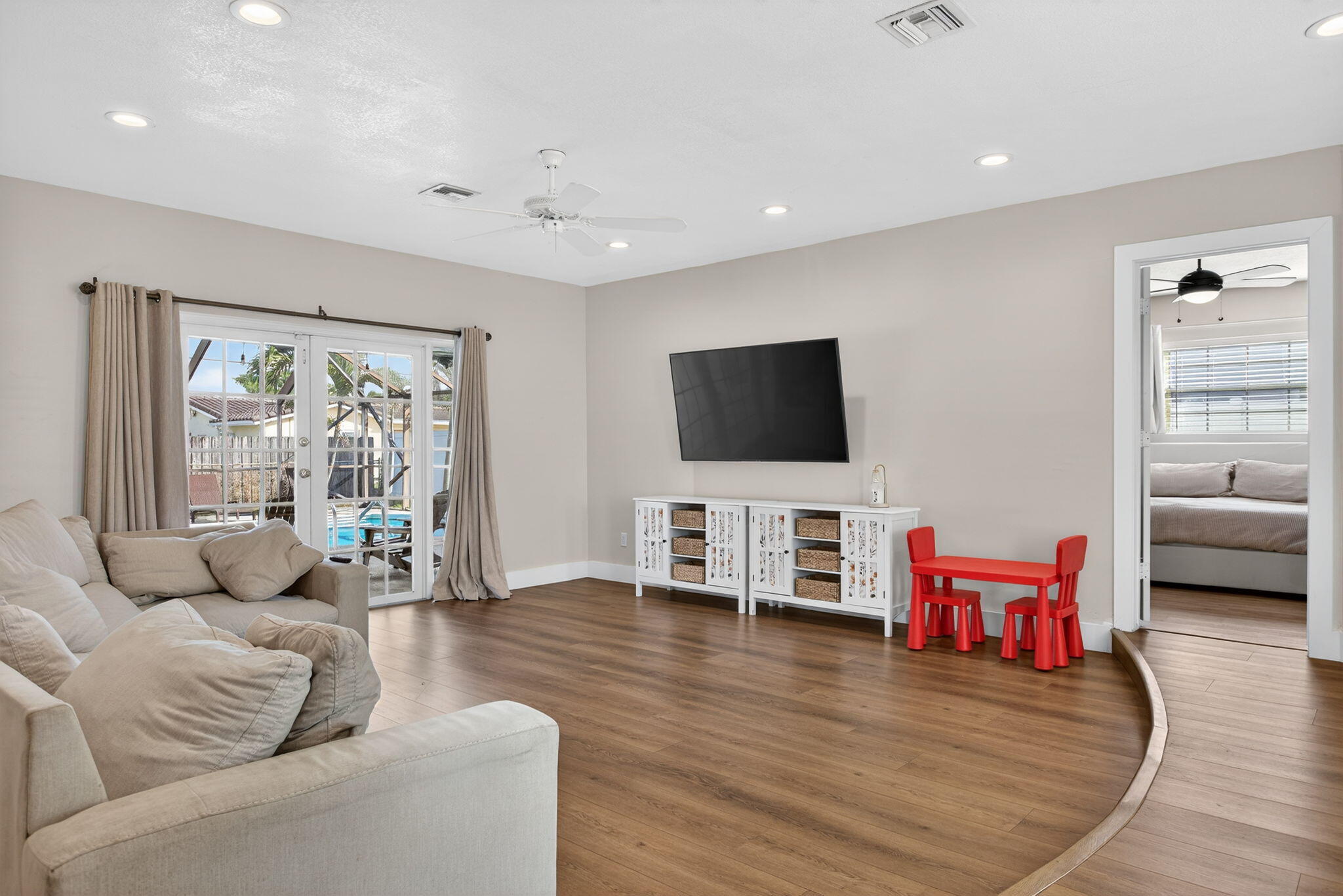 EDGEFIELD 1ST SEC - Residential