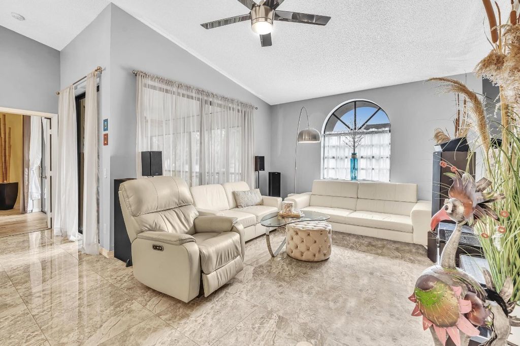 Photo of 5395 Firenze Drive #O, Boynton Beach, FL 33437 (MLS # F10477814)