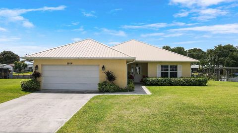 1914 SE 30th Street Okeechobee FL 34974