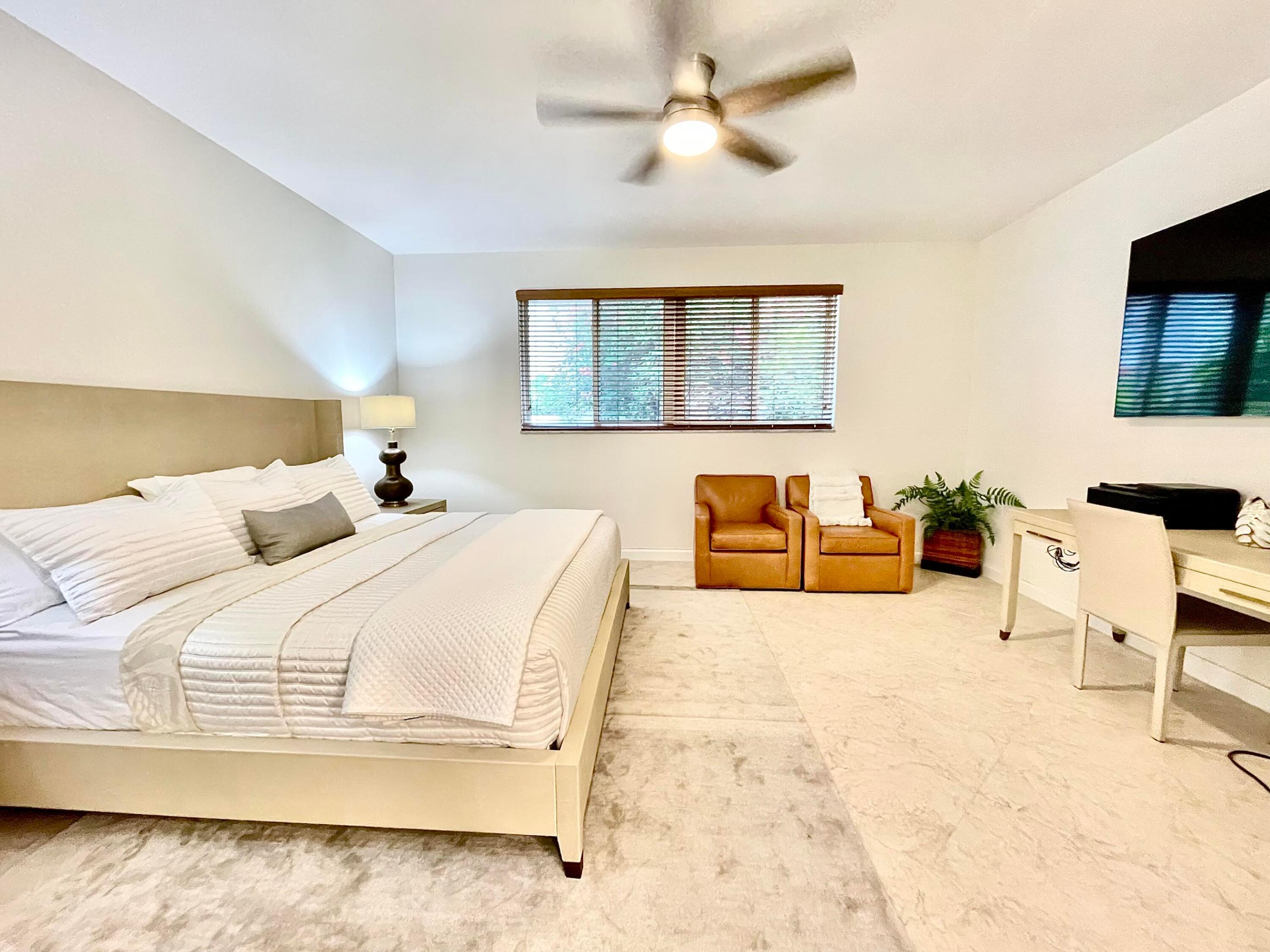 PELICAN HARBOR PH 3 - Residential Lease