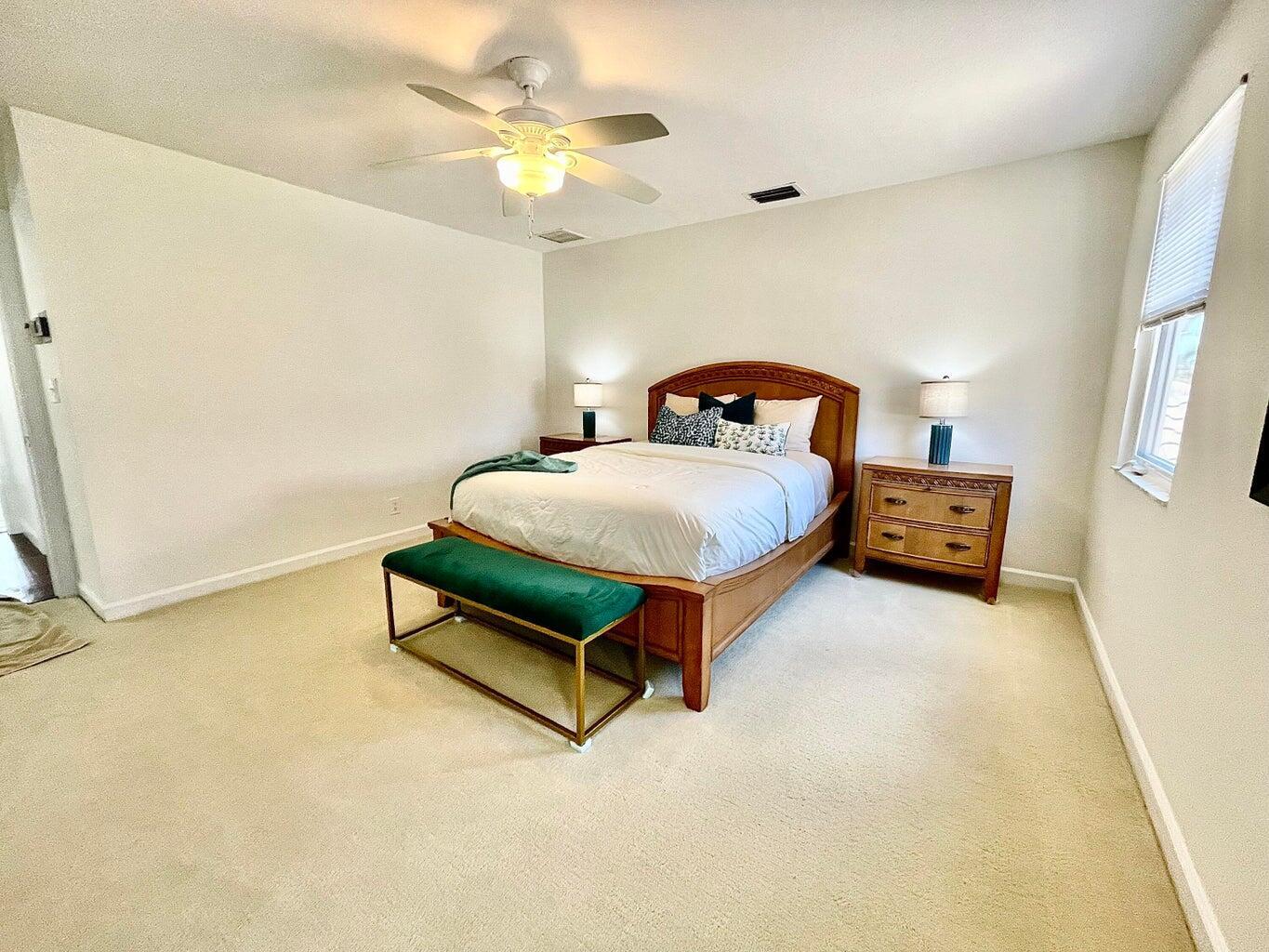 PELICAN HARBOR PH 3 - Residential Lease