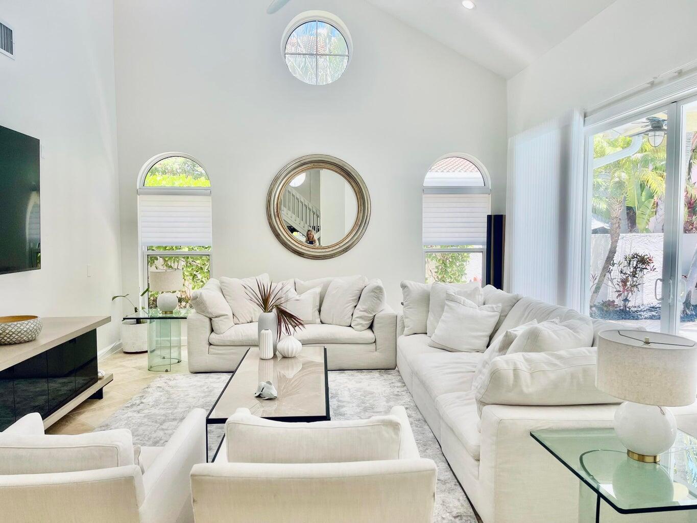 PELICAN HARBOR PH 3 - Residential Lease