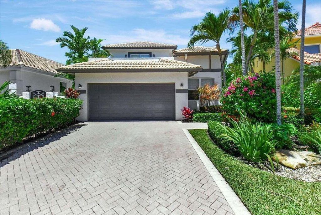 Photo of 3567 Commodore Circle, Delray Beach, FL 33483 (MLS # B26007993)
