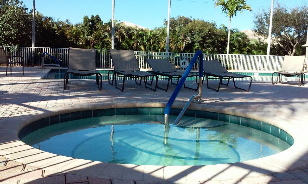 CORAL TRACE - Residential Lease