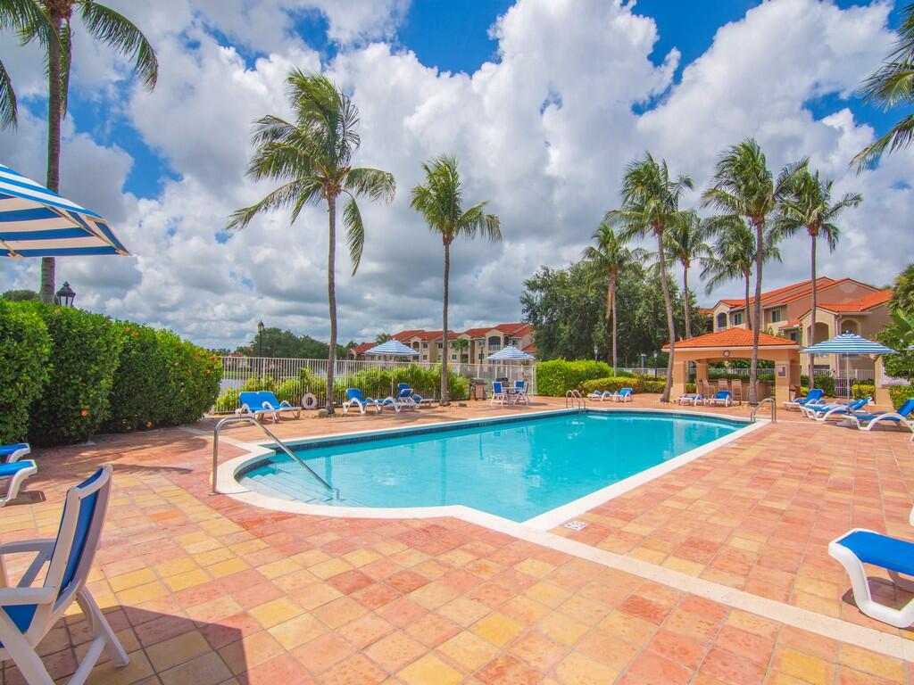 LAGUNA OF VERO - Residential