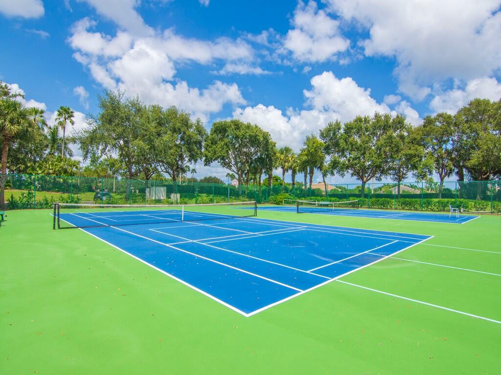 LAGUNA OF VERO - Residential