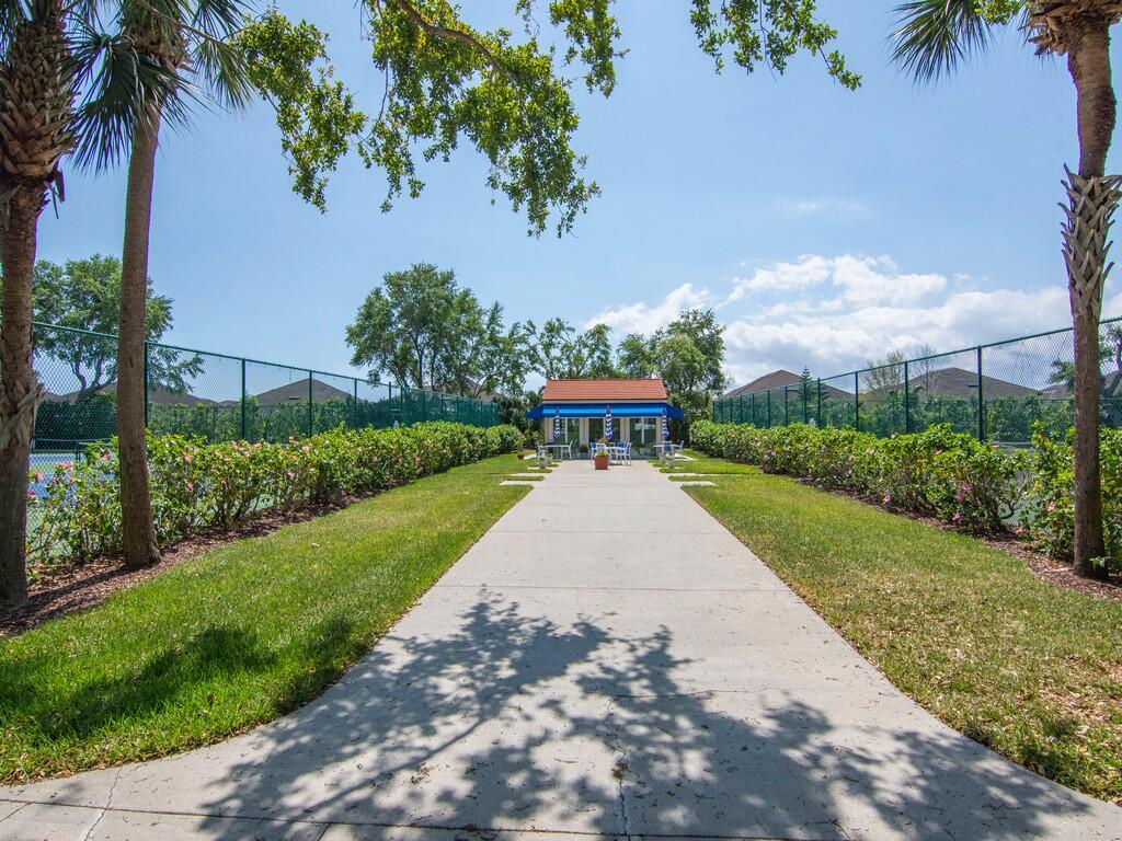 LAGUNA OF VERO - Residential