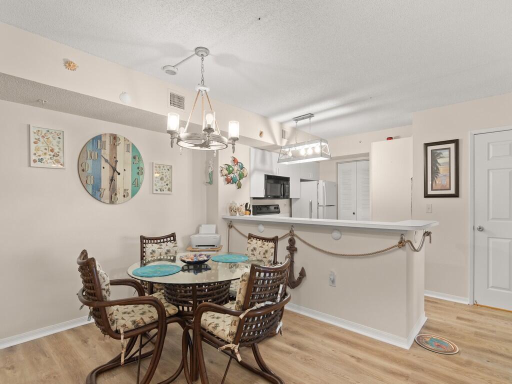 LAGUNA OF VERO - Residential