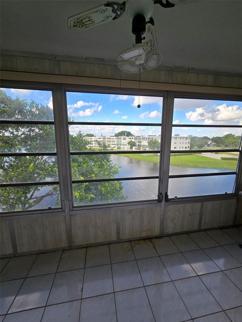 4058 Harwood  E 4058 Deerfield Beach FL 33442