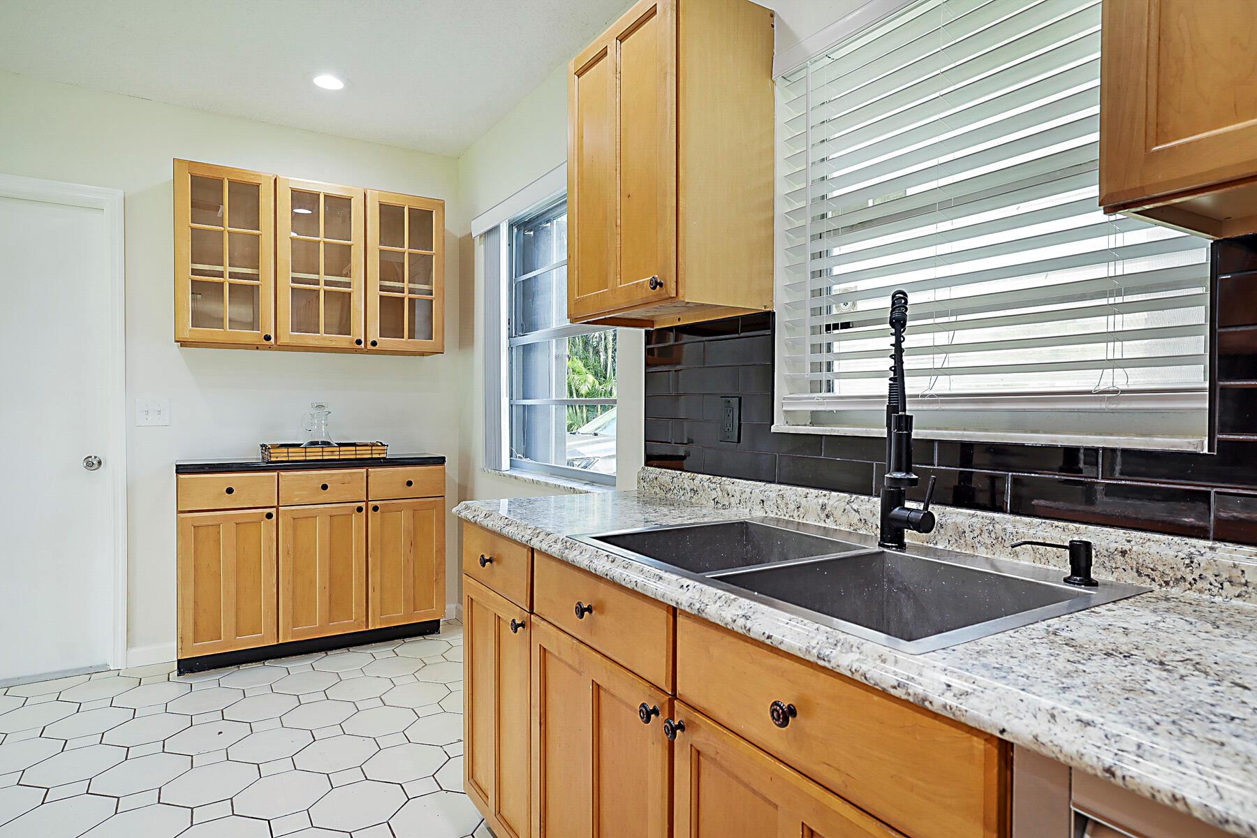 LUCERNE HOMES EAST 4 - Residential