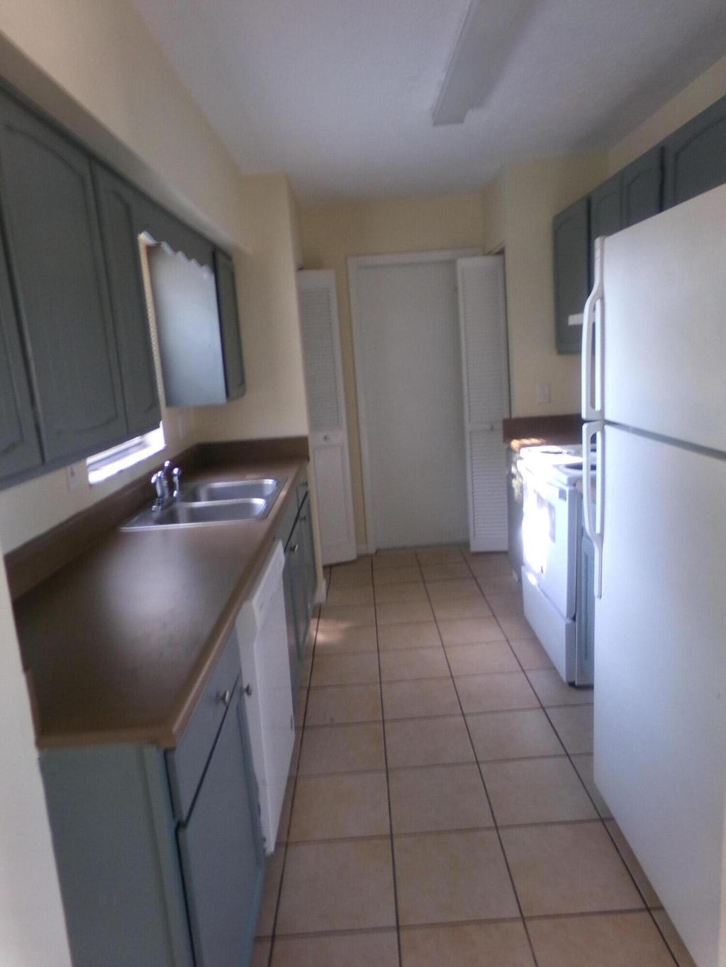 Photo of 1530 SW Bayshore Boulevard, Port Saint Lucie, FL 34983 (MLS # R11155761)