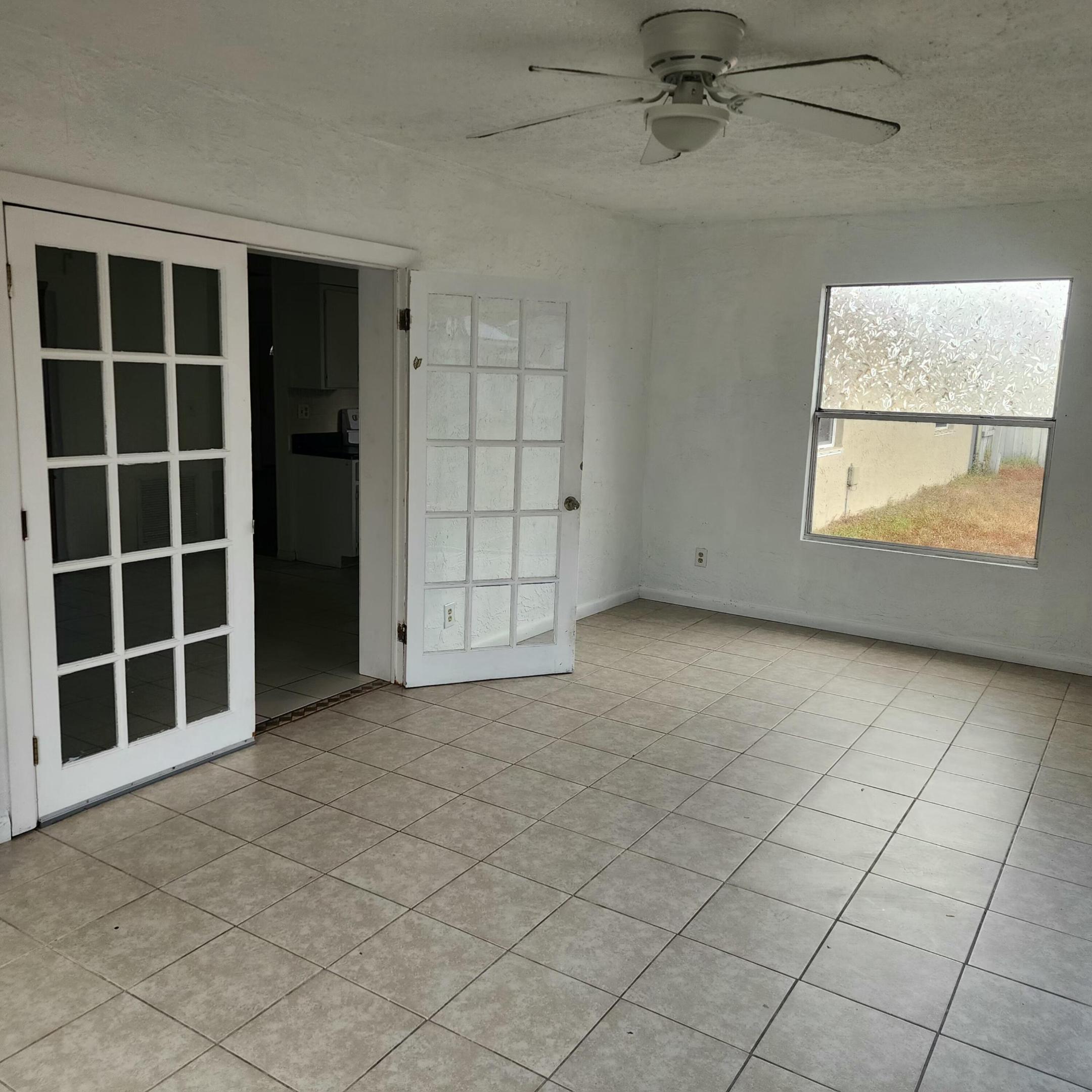 PORT ST LUCIE SECTION 4 - Residential