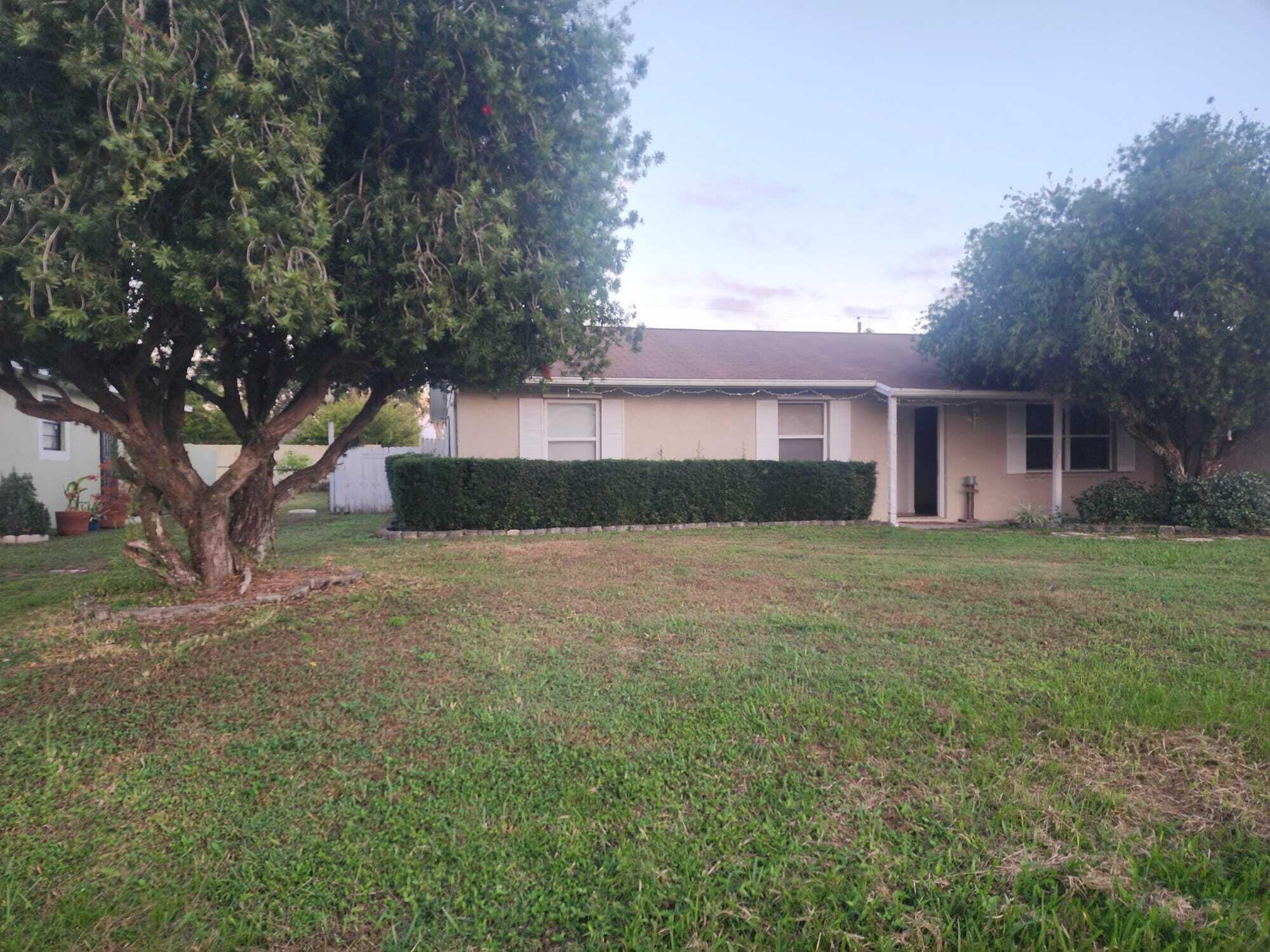 PORT ST LUCIE SECTION 4 - Residential