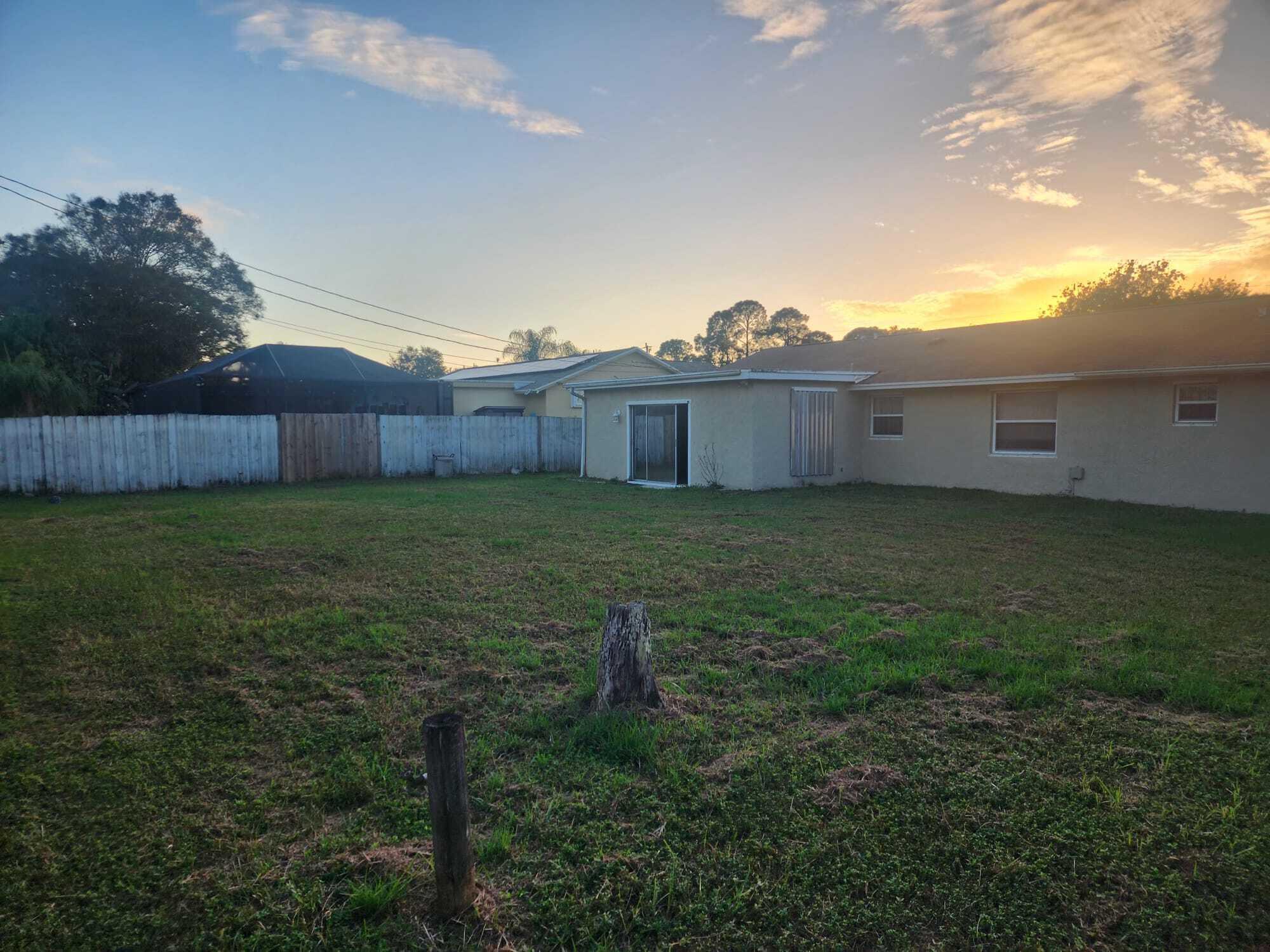 PORT ST LUCIE SECTION 4 - Residential