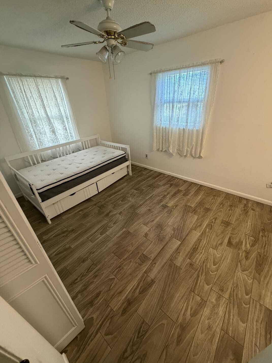 PORT ST LUCIE SECTION 4 - Residential