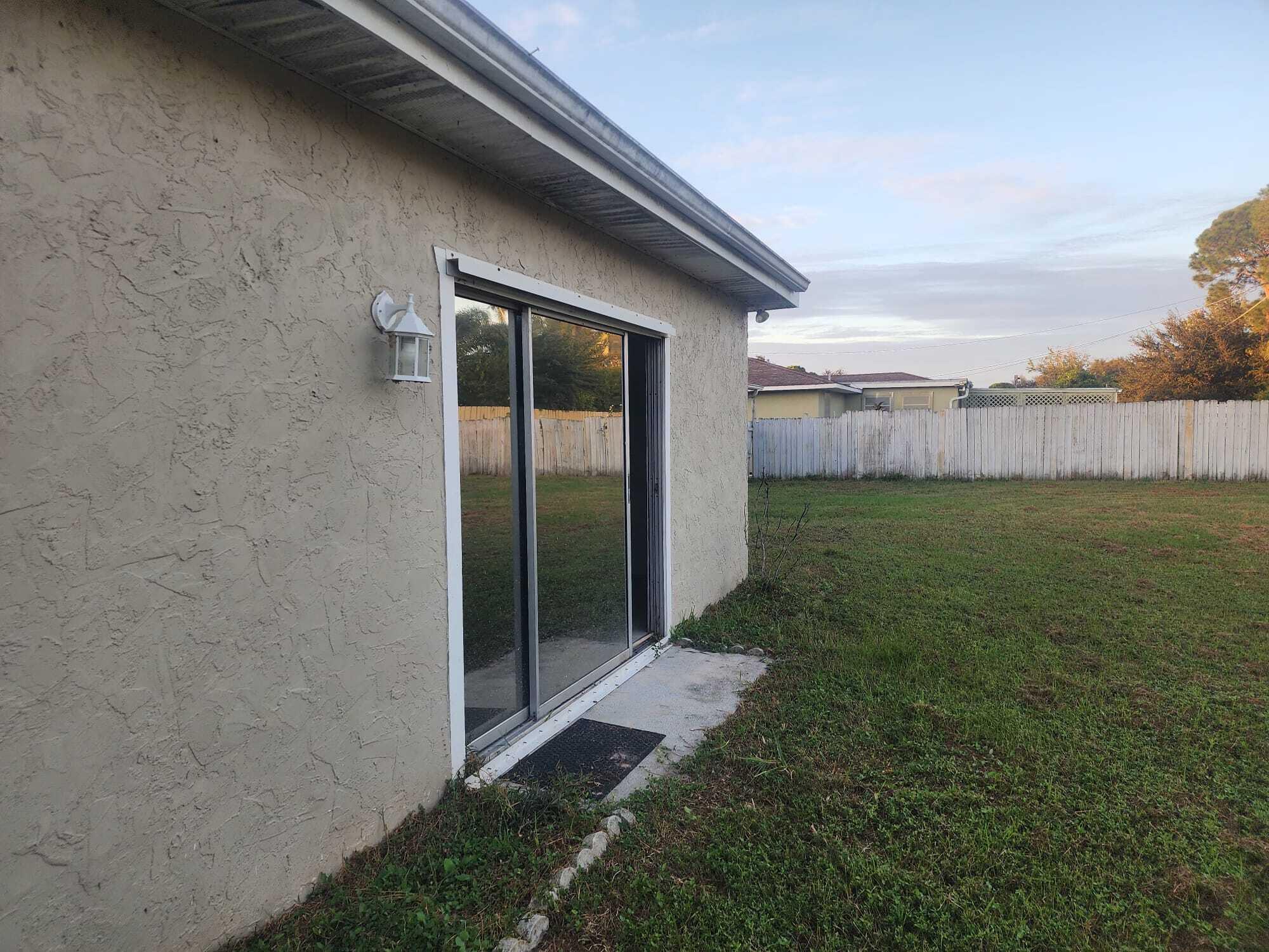 PORT ST LUCIE SECTION 4 - Residential