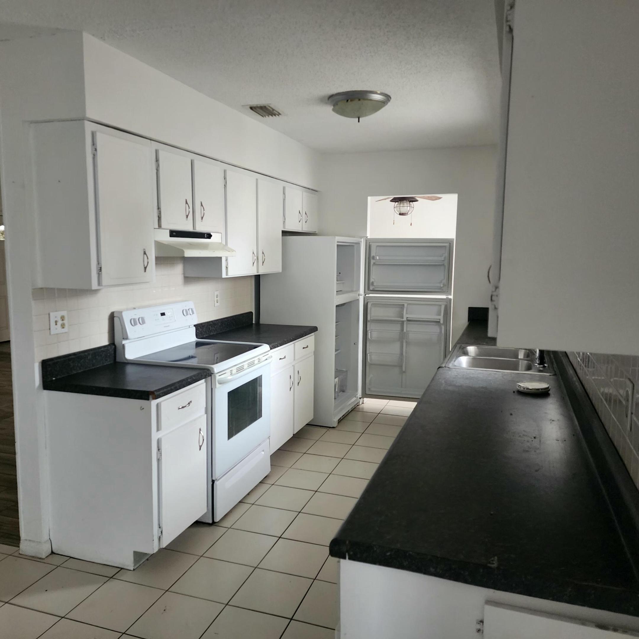 PORT ST LUCIE SECTION 4 - Residential