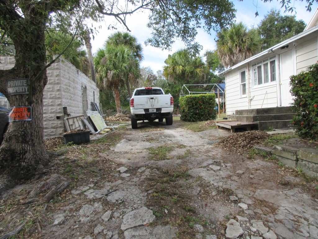 603 Avenue Avenue E, Fort Pierce, FL, 34950/$295,000 4 603 Avenue Avenue E