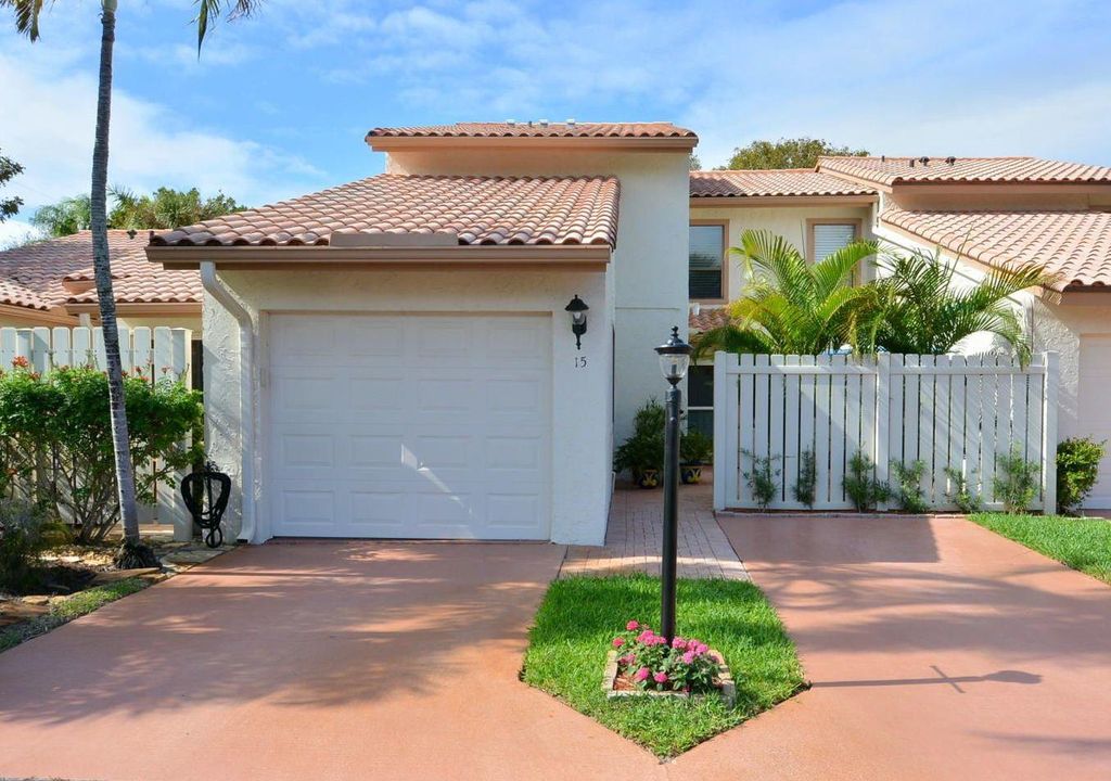 Photo of 130 Palm Ave #15, Jupiter, FL 33477 (MLS # R10780044)