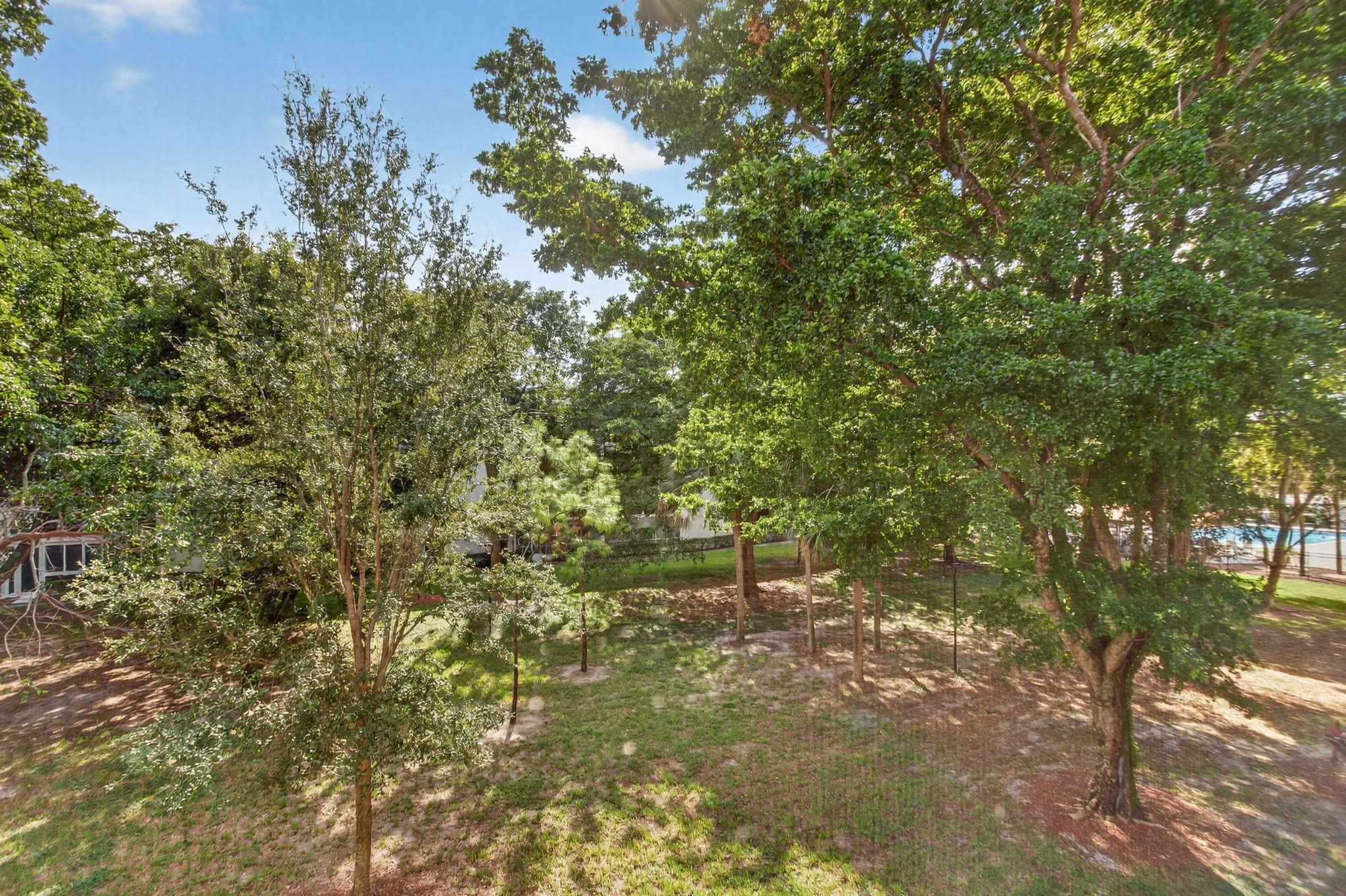 WYNMOOR GOLF VILLAGE - Residential