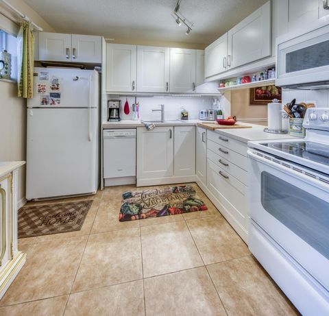 Tiny photo for 2728 N Garden Dr Drive N #413, Lake Worth, FL 33461 (MLS # B26014060)