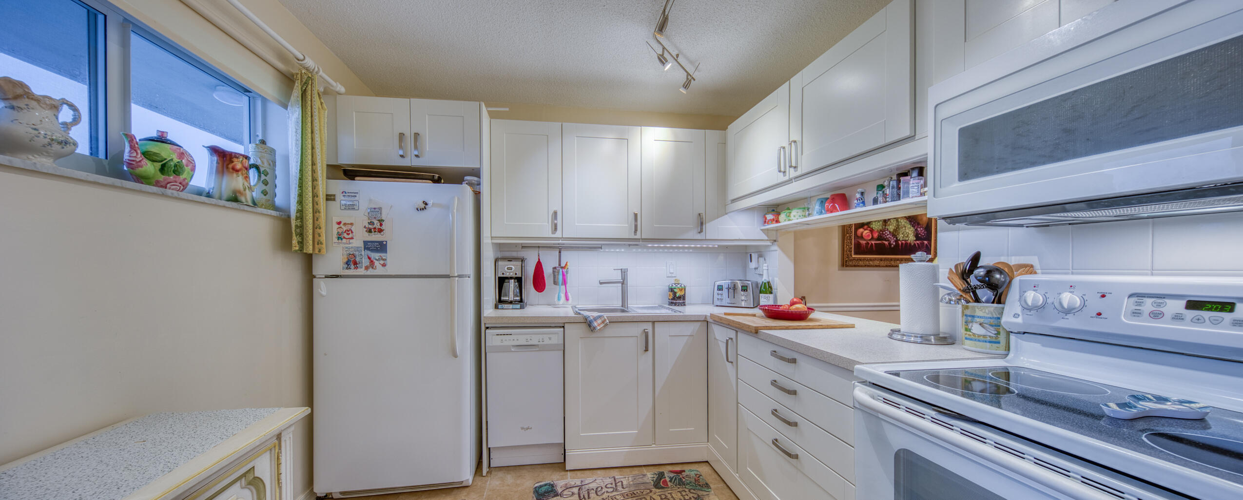 LAKE CLARKE GARDENS CONDO 7 - Residential