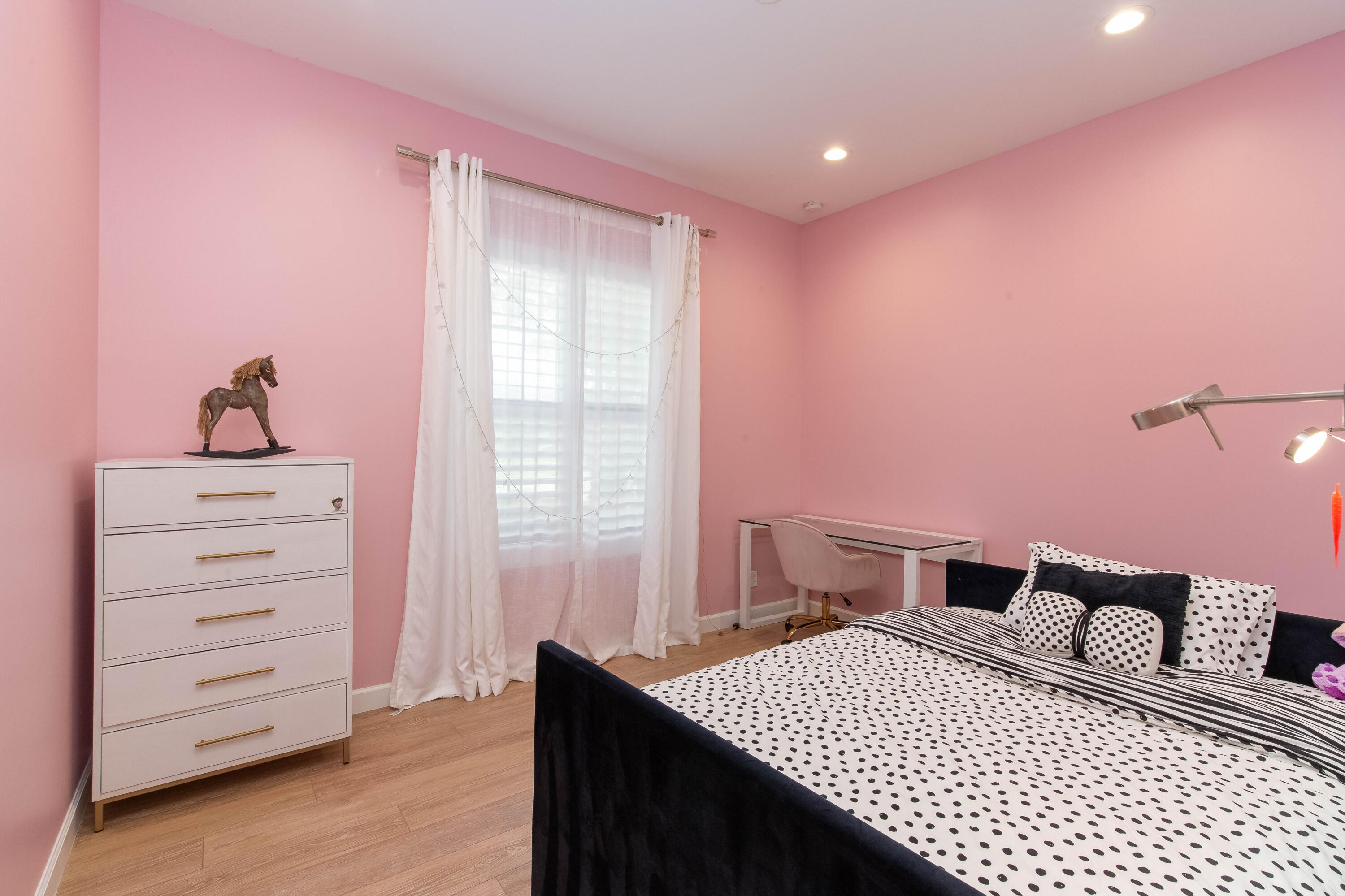 Castelina - Residential Lease