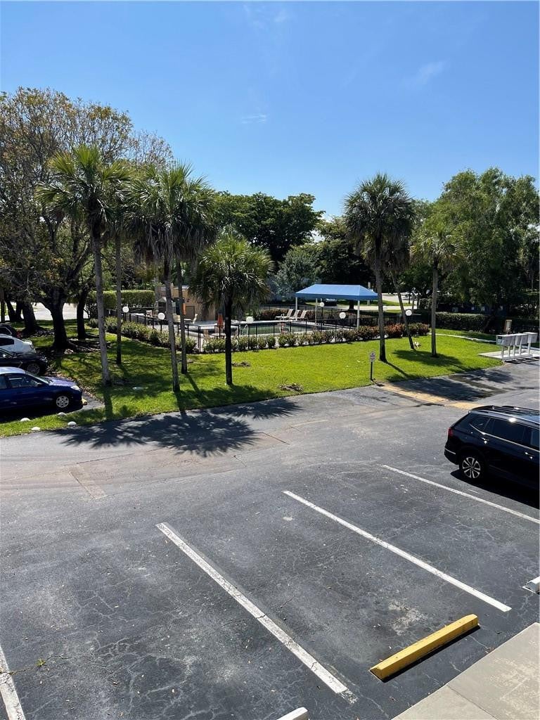 Photo of 197 Lakeview Drive #202, Weston, FL 33326 (MLS # B26044857)