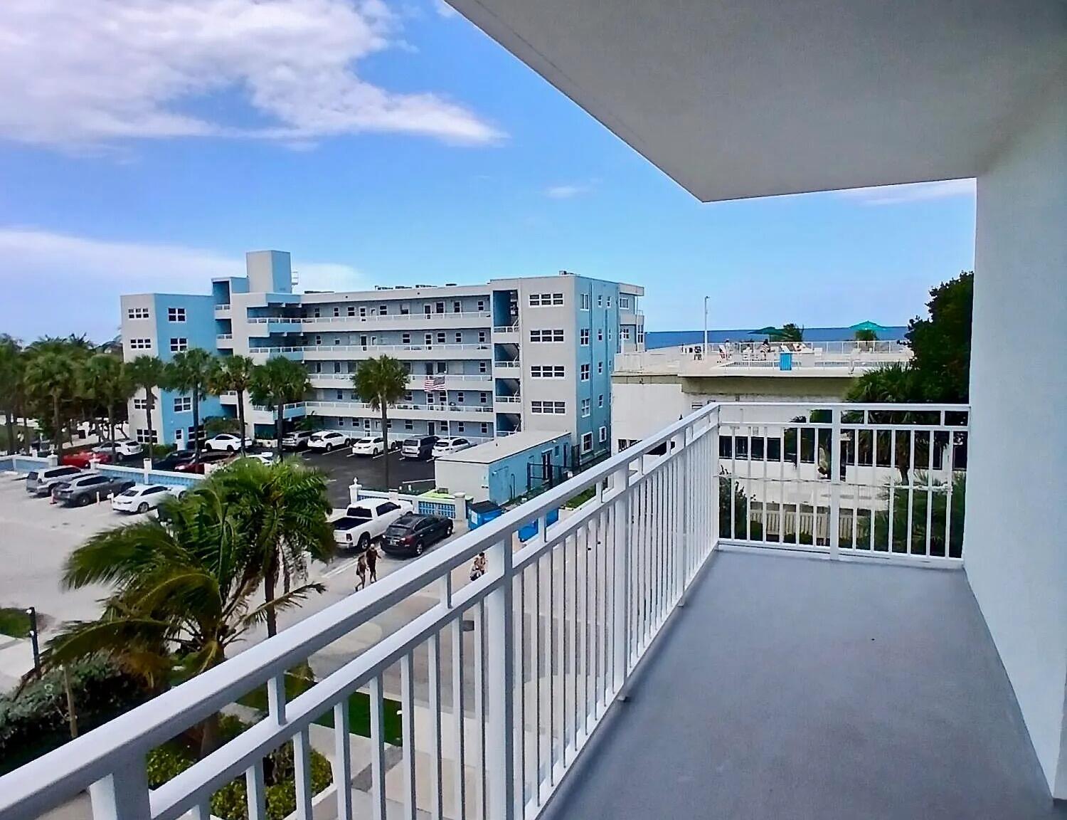 POMPANO BEACH CLUB NORTH CONDO - Residential Lease