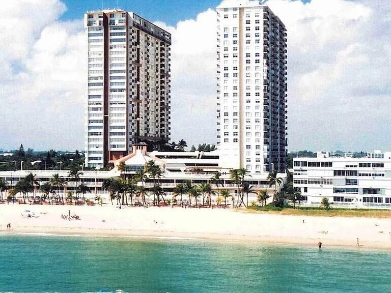 POMPANO BEACH CLUB NORTH CONDO - Residential Lease