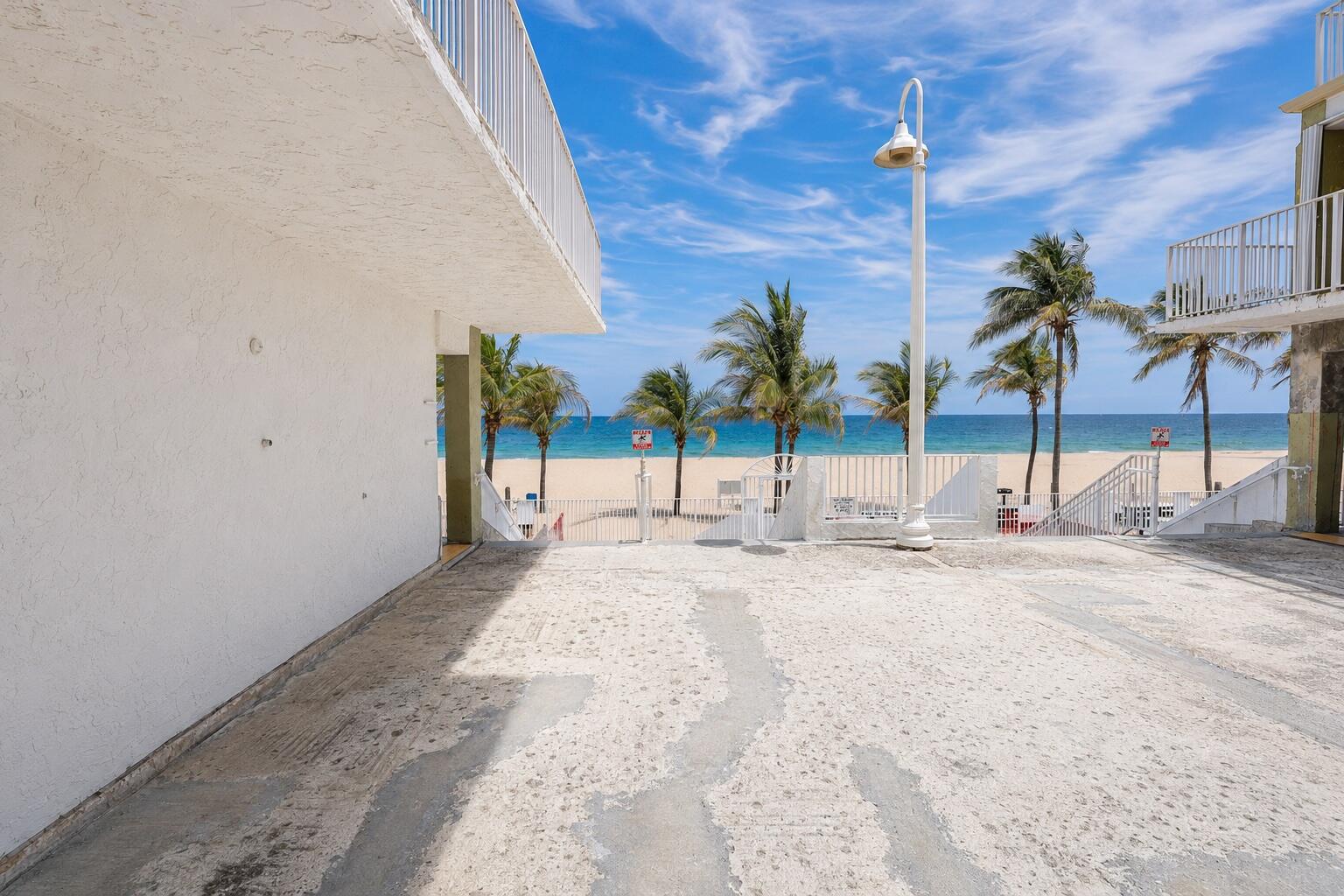 POMPANO BEACH CLUB NORTH CONDO - Residential Lease