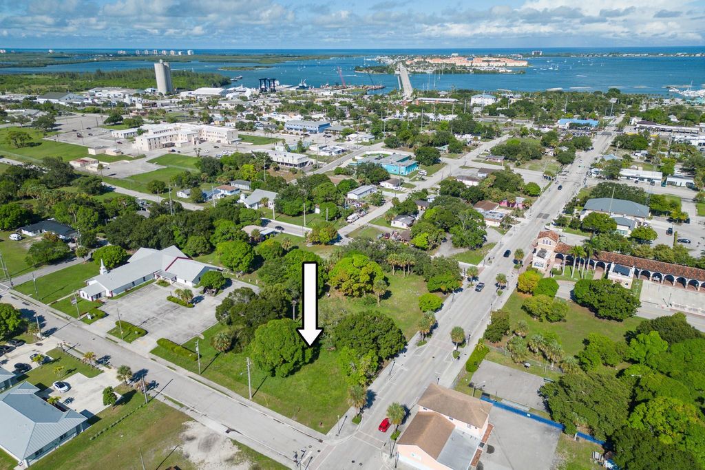 Photo of N 9th Street, Fort Pierce, FL 34950 (MLS # F10524924)