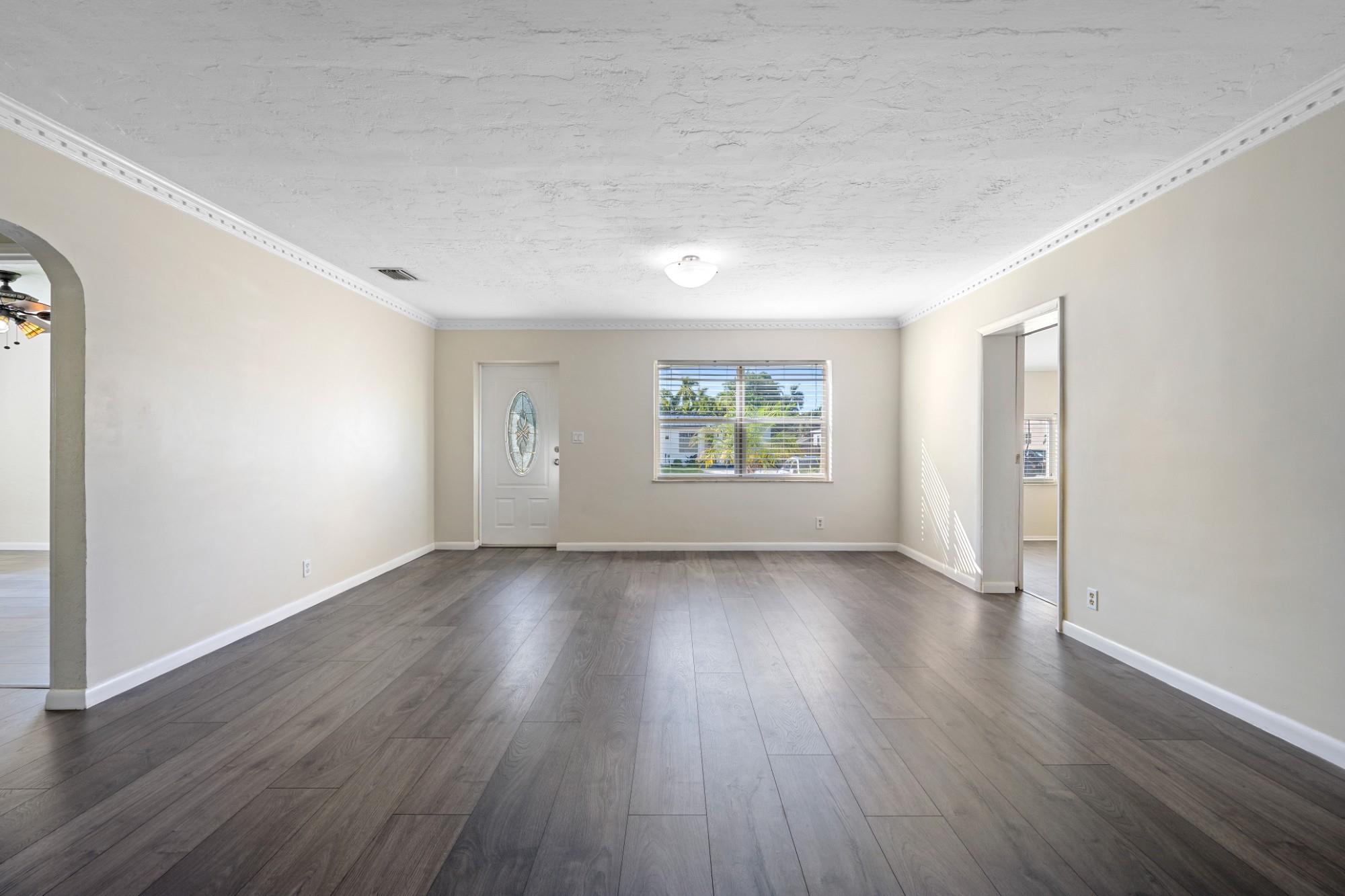 SUNSET TRAILS NO 3 - Residential Lease