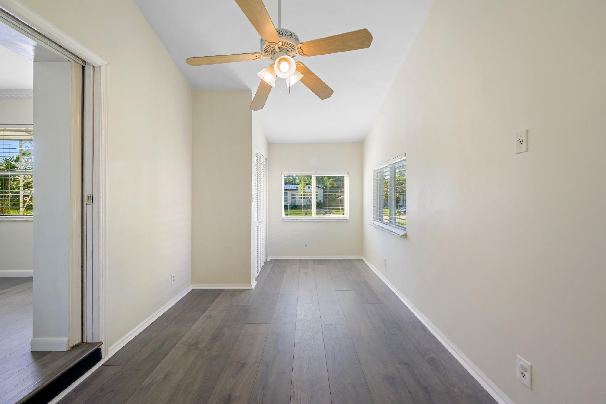 SUNSET TRAILS NO 3 - Residential Lease