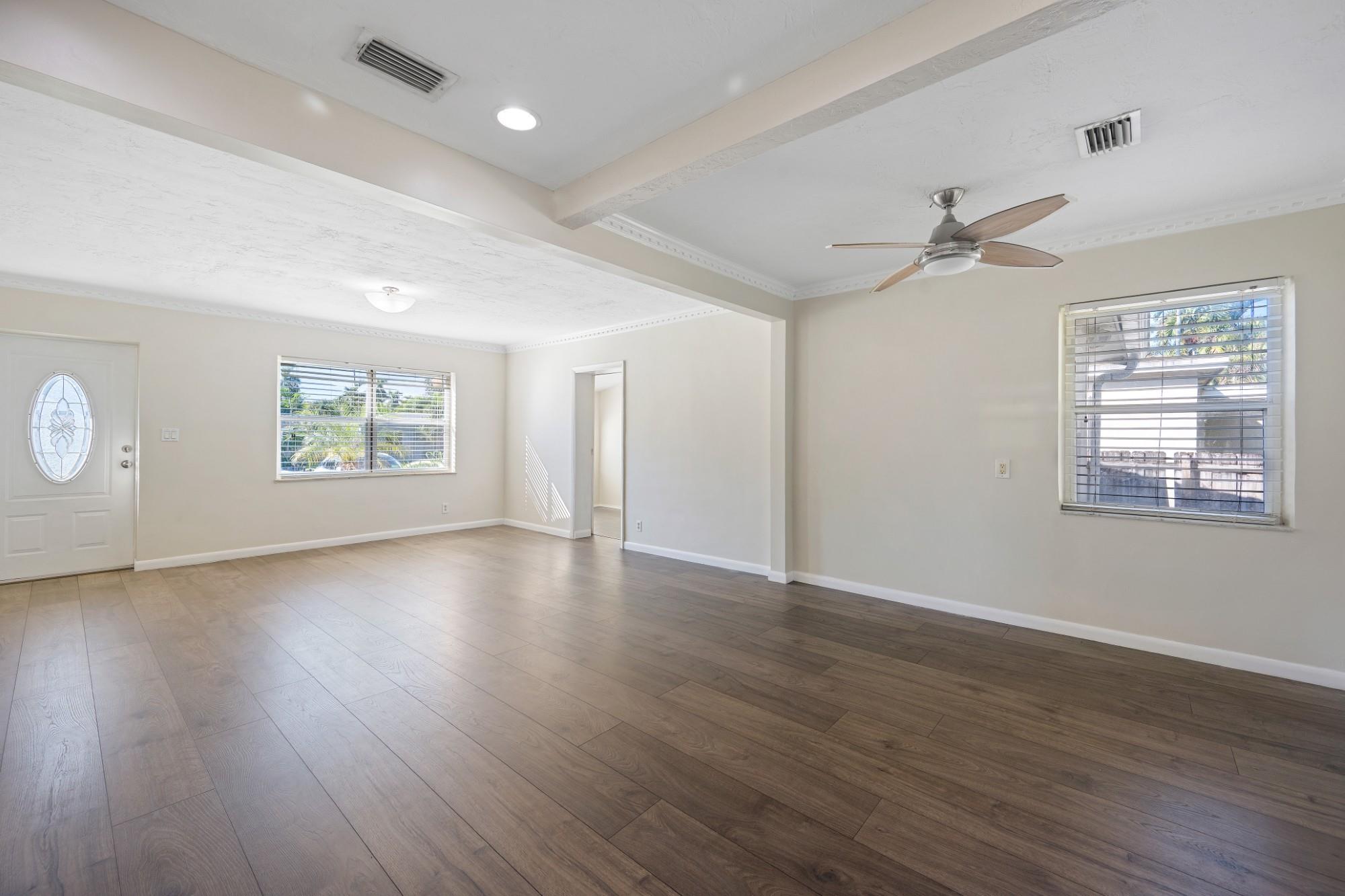 SUNSET TRAILS NO 3 - Residential Lease