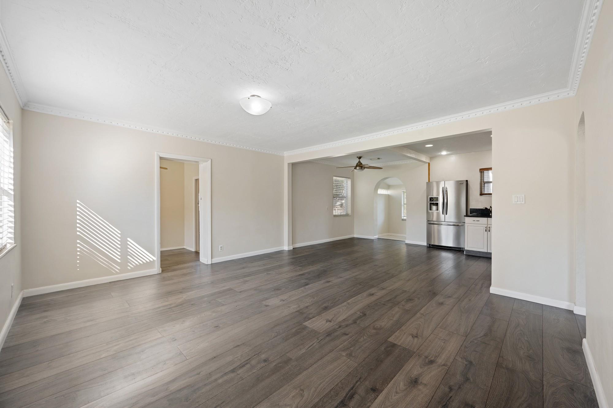 SUNSET TRAILS NO 3 - Residential Lease