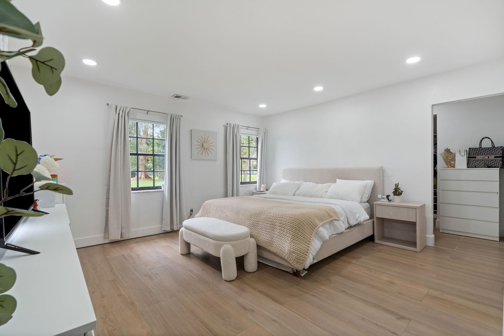 SUNSHINE RANCHES - Residential