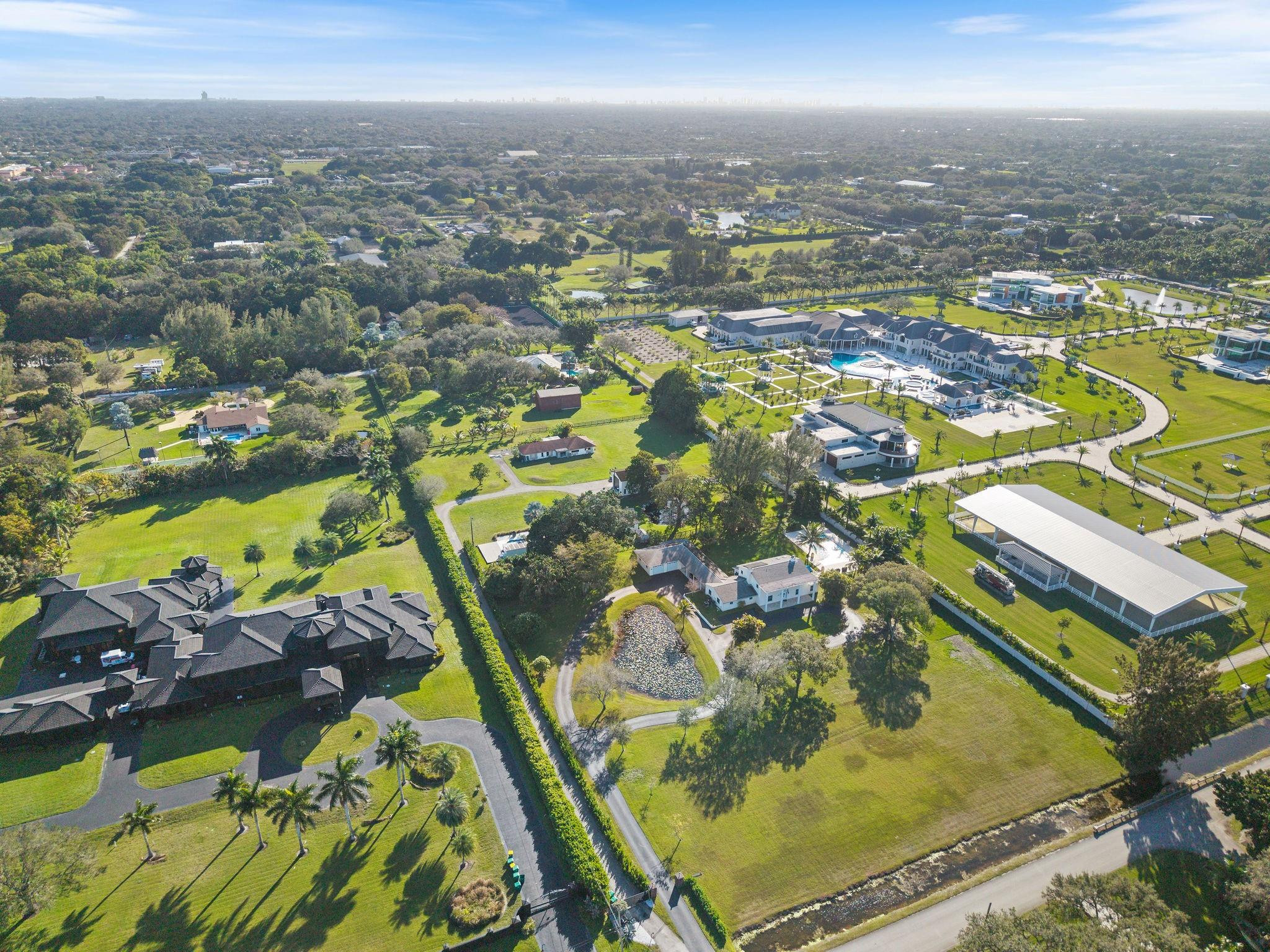 SUNSHINE RANCHES - Residential