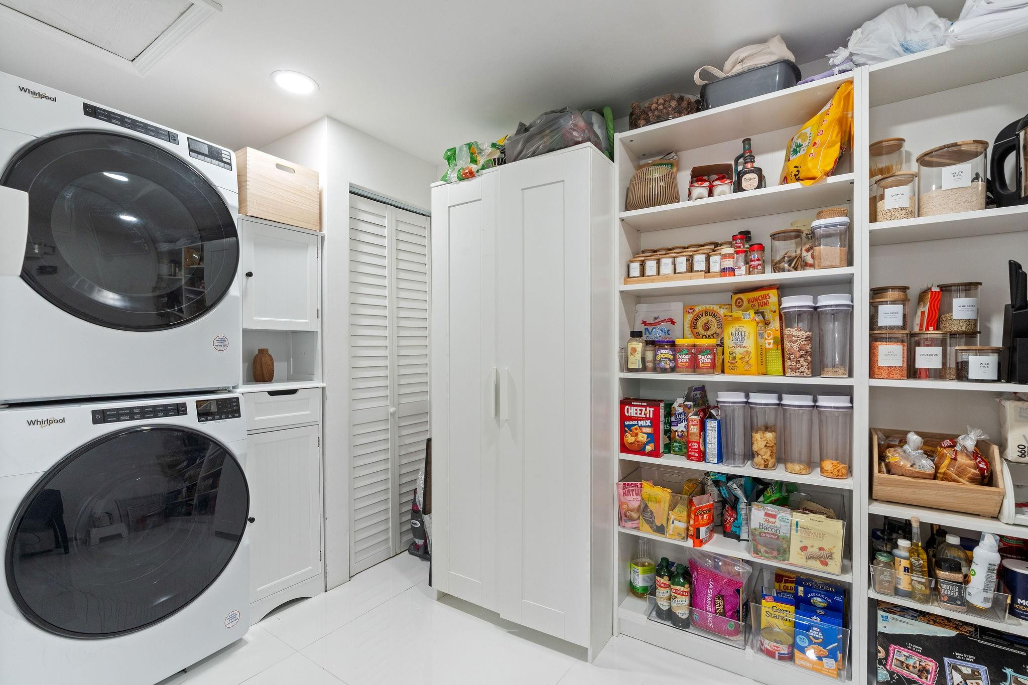 SUNSHINE RANCHES - Residential