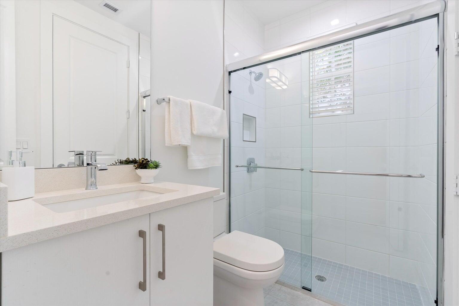 ATLANTIC GROVE PLAT NO 2 - Residential Lease
