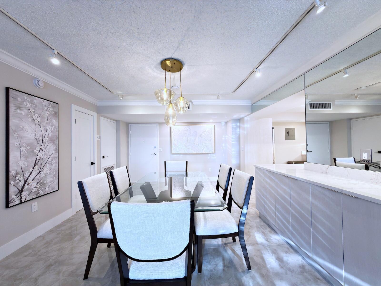 BARCLAY CONDO - Residential Lease