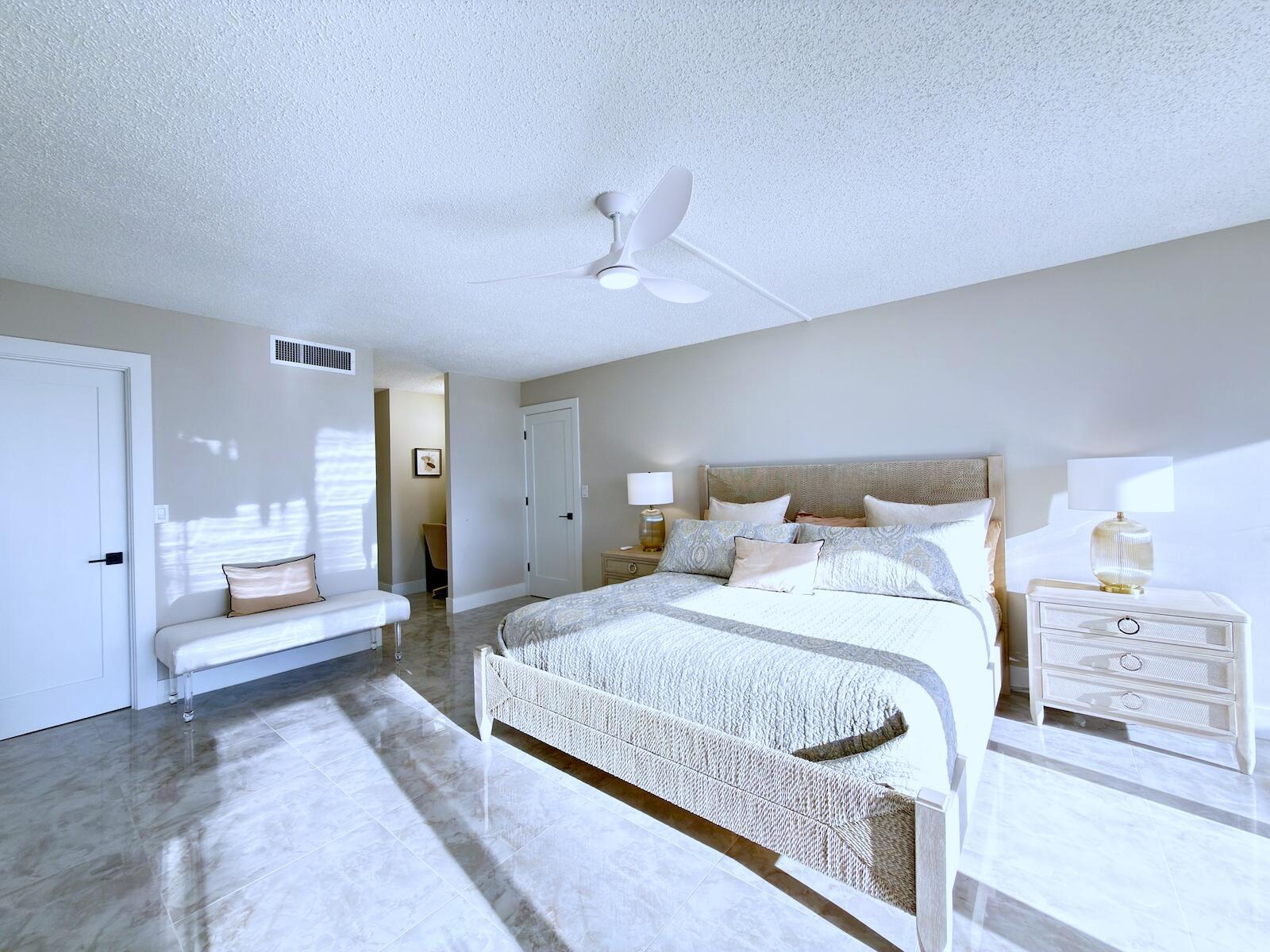 BARCLAY CONDO - Residential Lease